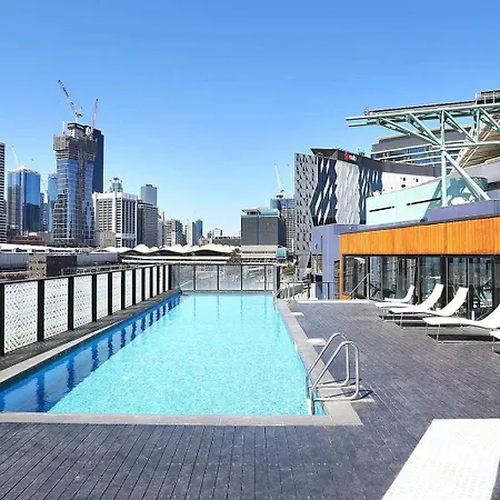 Cozy 1 Bedroom Apartment At Marvel Stadium With Rooftop Pool And Gym Melbourne Exterior photo