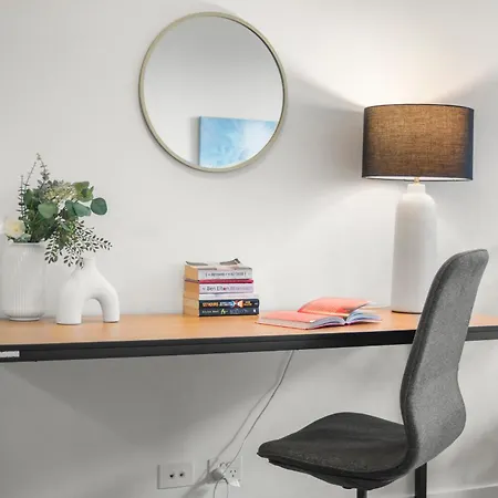 Cozy 1 Bedroom Apartment At Marvel Stadium With Rooftop Pool And Gym Melbourne Exterior photo